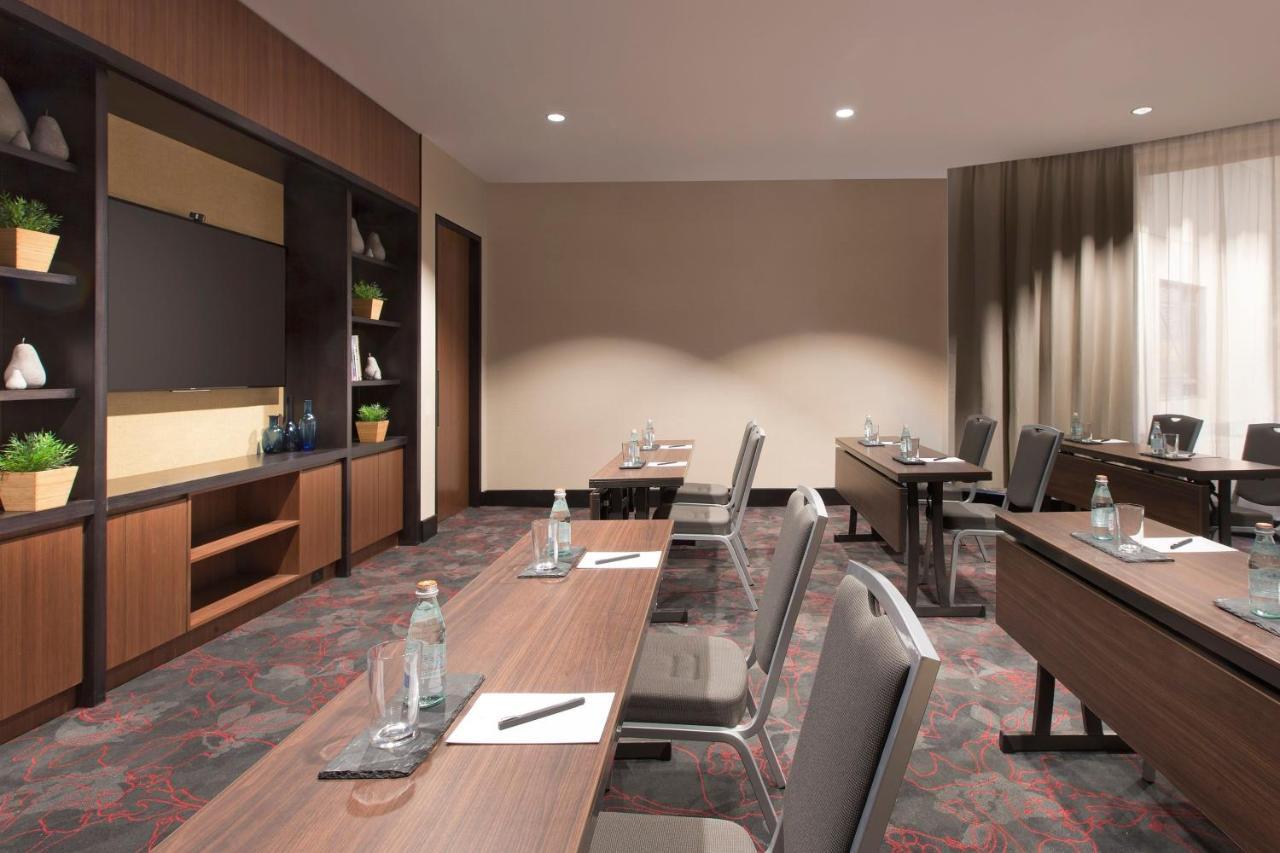Sydney Harbour Marriott Hotel At Circular Quay Екстер'єр фото Meeting room