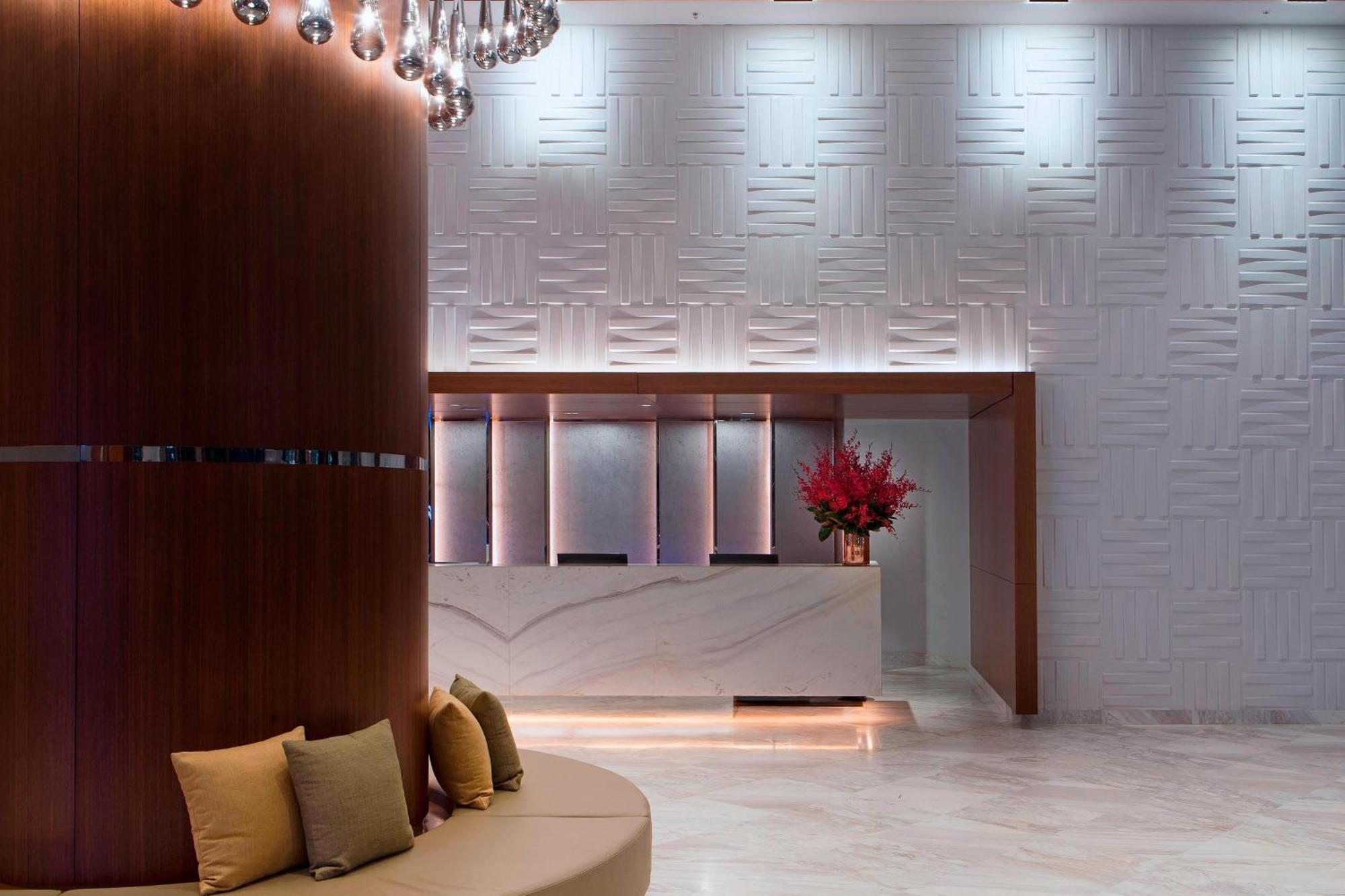 Sydney Harbour Marriott Hotel At Circular Quay Екстер'єр фото The lobby of the hotel