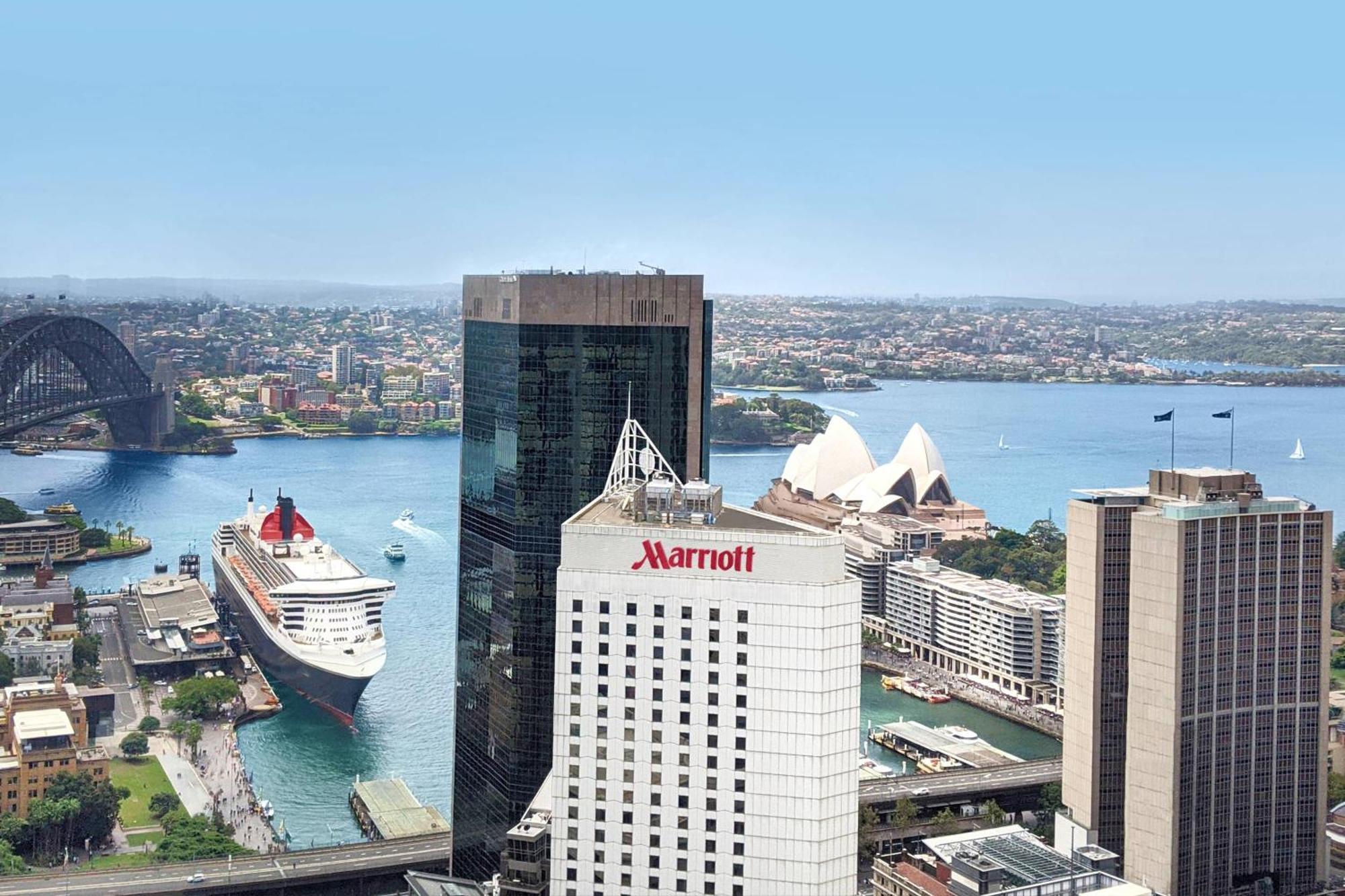 Sydney Harbour Marriott Hotel At Circular Quay Екстер'єр фото The hotel in 2012